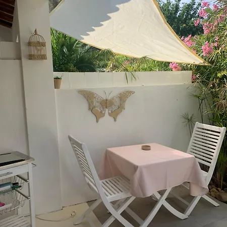 Oasis De Verdure * Sanary-sur-Mer